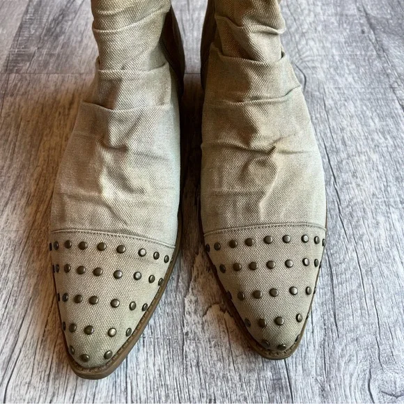 Blowfish Malibu Beige Canvas Studded Zip Bootie Size 9 - Picture 9 of 13